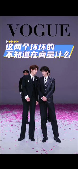 确定过眼神是不想跳女团舞的两个人@寇聪🎸-训R(喜悦) @王新宇—训R🌟(喜悦) #这才是猛男该跳的舞蹈 #团播#搞笑视频