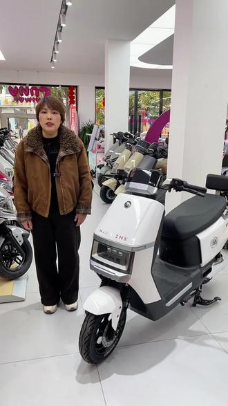 爱玛领航官,颜值扛扛!#广元爱玛电动车 #总有一款适合你 #同城好店推荐