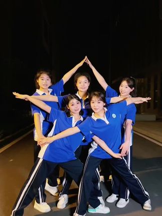 爱跳舞的高中生