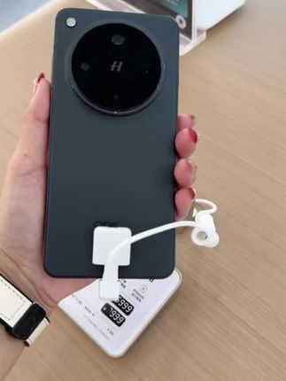 OPPOFindX8Ultra新品旗舰手机 OPPO Find X8 Ultra 夜景人像专业镜头 丹霞原彩镜头AI#智能手机 #oppofindx8ultra #findx8ultra #x8ultra #oppo手机