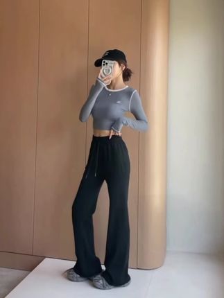 #早秋显身材平价上衣合集 #被收藏秋日氛围感穿搭拿捏了 #素颜穿搭如何摆脱土气感 #通勤穿搭如何摆脱土气感 #随机穿搭挑战