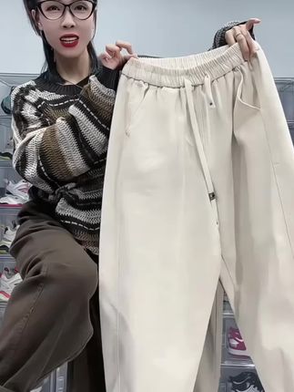 飞芊娅早秋新款高腰弹力哈伦牛仔裤女时尚百搭宽松显瘦九分老爹裤#高腰牛仔裤#显瘦牛仔裤#百搭牛仔裤#老爹裤#时尚牛仔裤