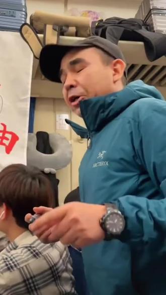 青春没有售价,硬座直达拉萨🤛
这不是一场普通的旅行,是给自己的一次重启,是少年意气的奔赴,是平凡生活里的英雄梦想。
别等下次,别等有钱,别等有空,
青春就这几年,西藏不会一直等你。
趁阳光正好,趁免票政策还在,
收拾行囊,即刻出发,
去遇见西藏,也遇见更好的自己!
💰 性价比拉满,穷游也能玩得尽兴
谁说去西藏很贵?现在去,省钱buff直接拉满,学生党、打工人都能无压力冲!
✅ 门票福利:3月15日前西藏A级景区免大门票,布达拉宫、羊湖、巴松措等热门景点通通免费,省下大几百门票钱
✅ 交通省钱:火车进藏一路看可可西里、唐古拉山,票价亲民还能慢慢适应海拔;短途拼车人均几十,比包车省一半
✅ 吃住平价:拉萨青旅床位30+就能住,藏式民宿温馨又便宜;当地小店藏面、甜茶、牦牛肉包子,十几块就能吃饱吃好,人均百元就能吃遍藏地美食
✅ 错峰人少:淡季游客极少,拍照不用挤,雪山湖泊更纯净,花更少的钱,享受VIP级的观景体验
🧳 全员适配,不管是谁都能奔赴
不用怕高反,不用怕没时间,不用怕独自前行,西藏适配每一个向往远方的人!
▪️ 新手小白:循序渐进走行程,拉萨先休整适应,再去低海拔的林芝,轻松克服高反,全程无压力
▪️ 学生党:穷游攻略在手,人均千元玩转精华景点,青春不留遗憾
▪️ 打工人:3-5天短途行程,逃离城市喧嚣,在高原治愈内耗
▪️ 独行侠:藏地民风淳朴,拼车、住青旅都能遇见志同道合的伙伴,安全感拉满
▪️ 家庭出游:选舒适小团,节奏缓慢,老人小孩都能轻松感受高原美景
#西藏旅游 #治愈系旅行#青春旅行#说走就走的旅行#雪域高原