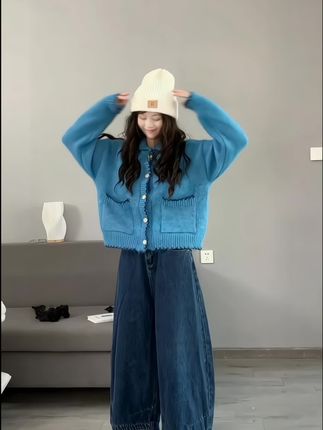 巨好看小众法式早秋毛绒绒蓝色系毛衣穿搭女休闲牛仔裤#韩系穿搭 #梨形身材穿搭 #小个子穿搭 #一周穿搭不重样 #晒晒我的秋日穿搭