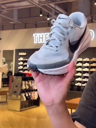 【夏日户外】NIKE耐克2025男子NIKE REVOLUTION 8跑步鞋HJ9198-004】#今日分享 #男鞋穿搭 #透气舒适 #春夏新款 #休闲百搭