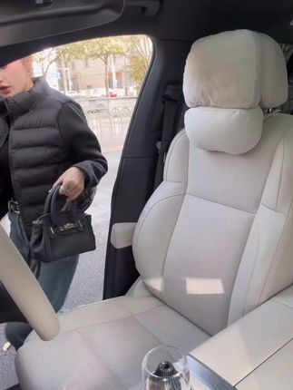 冬季必备!小个子女生黑色拼接短款轻薄防寒棉衣 #黑色拼接棉服 #轻薄防寒外套 #小个子棉衣 #轻薄防寒棉衣 #短款防寒夹克