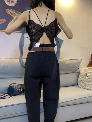 正肩时髦破洞镂空黑色长袖t恤女春秋内搭韩范短款修身收腰打底衫#收腰打底衫 #长袖t恤 #打底衫