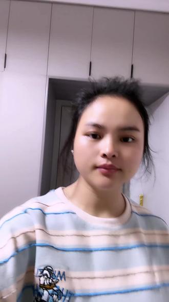 国泰民安,来之不易;民族复兴,吾辈有责。一个国家最强大的武器,不是核弹,是人心;一个民族最硬的底气,不是财富,是忠诚。