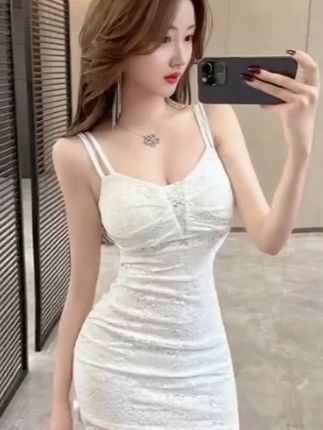 纯欲性感低胸镂空蕾丝吊带连衣裙女辣妹气质紧身百搭夜场包臀短裙#时尚穿搭 #好物分享#内容启发搜索