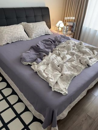这套紫色碎花夏凉被真的好温柔啊~软糯糯的一套 夏天空调房睡刚好!!#好物推荐🔥 #面料柔软舒适 #夏被四件套 #夏凉被 #空调房