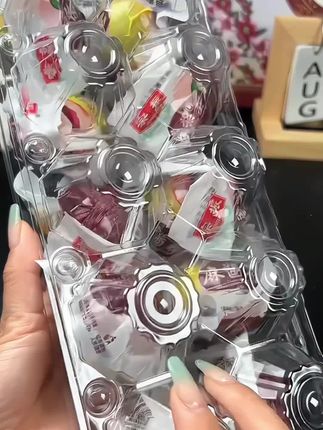 头一回吃这个#麻酱鸡蛋 麻酱味儿很浓郁!蛋黄流沙含油,咸淡适中~越吃越香~配白粥拌饭也很好吃!#太好吃了 #妈呀太香了 #开袋即食 #鸡蛋的神仙吃法