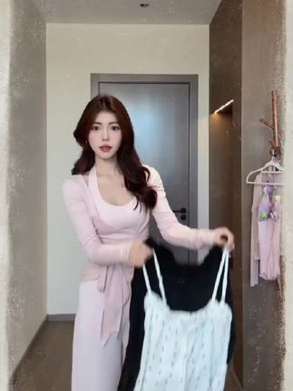 我喜欢的最小码 宽松有余量而且真的很显瘦 #甜美穿搭 #套装显瘦穿搭 #减龄套装 #大码胖mm搭配 #早秋搭配