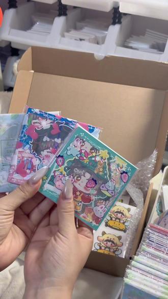 禾,今天的你幸福么
谁懂中午一打开抖音看到十个鸽们儿一起出现在横屏里的幸福感,四年时光陪伴在身边的依旧是彼此,幸福的不仅仅是你们,看到吵吵闹闹的十个人屏幕前的我们也觉得今天格外的幸福!最后,祝禾们元宵节快乐,生活像元宵一样圆圆满满🥰
#十个勤天 #十个勤天做大做强 #十个勤天贴纸