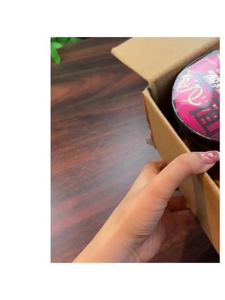 发两桶我不稀罕,发四桶我考虑一下,可他到手六桶酸辣粉面在这家我是真的不能再忍了,还是免中免洗碗,真的太适合咱们懒人宿舍党了。