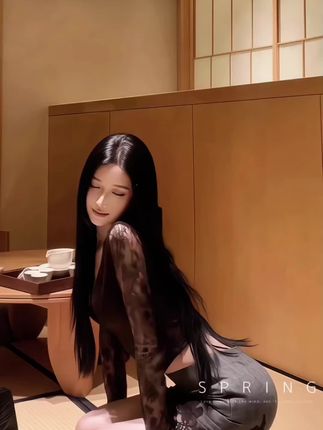#高端大气 #完美搭配 #爱了爱了 #漂亮的裙子 #极简轻奢