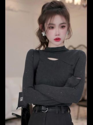 2025韩系新款春秋百搭气质设计感半高领镂空亮闪超弹打底衫#打底衫女 #时尚穿搭 #气质穿搭 #内搭外穿都好看 #秋季新款