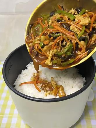 一个人做饭的时候,这种电煮锅真的很顺手 小巧精致不占地方,一个人做饭的时候真的很方便。做点热乎的不用折腾半天。 #电煮锅 #宿舍美食 #美食 #独居生活 #租房好物