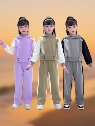 #出街穿搭 #童装 #运动休闲套装 #街拍时尚穿搭 #亲子装家庭装