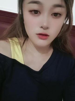 爱情是流动的 何必让我为你们着迷呢,小哥哥们。 我相信有一天。我们会偶遇的小哥哥们