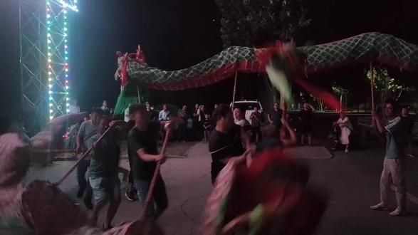 本村2023年7月26日欢迎各位领导、网红大咖来参加梁辰伊满月宴了《7月25日晚上有徐水区安肃镇西张丰本村龙灯会演出》非物质文化遗产,欢迎各位老铁观看#舞龙