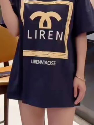 美式洋气印花减龄短袖t恤女精致时髦圆领设计感小众上衣高端潮牌#美式洋气印花减龄短袖t恤女精致时髦圆领设计感小众上衣高端潮牌@DOU+小助手