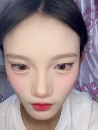 贴上即隐形,再也用担心不隐形反光啦!#双眼皮贴#内双肿眼泡#单眼皮