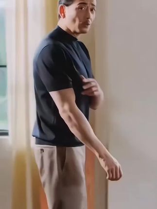 鄂尔多斯市男士100%纯羊毛衫圆领短袖春秋休闲纯色薄款半袖打底衫#男士羊毛衫#羊毛衫穿搭#短袖羊毛衫#圆领羊毛衫