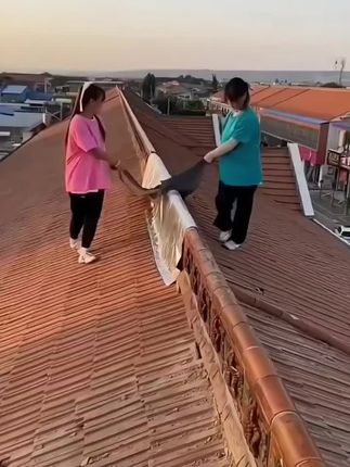 丁基防水胶带,大卷20米加厚专治屋顶漏水彩钢瓦水泥地密封防水#新型防水材料 #防水补漏 #裂缝漏水 #屋顶漏水 #防水胶带