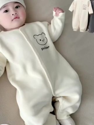 婴儿连体衣早春款加绒温感打底小童衣服春秋外出新生儿衣服哈衣