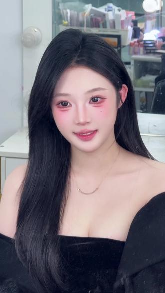 是不是甜妹都想做御姐 御姐都想当甜妹
#武汉团播 #小象大鹅沐沐 #egm小象大鹅 #前后对比 #素人改造