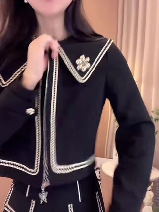 【米兰】【两件套】【送胸针】休闲运动套装女秋装阔腿裤两件套D3330#只做高品质 #今日穿搭 #我的ootd穿搭 #潮流穿搭休闲风 #可爱风穿搭