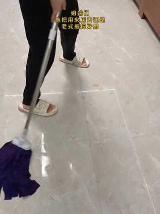 #家用老式拖把,吸水性特好,而已还是扁头的设计,加长加粗的杆子结实耐用,你们有需要换拖把的一定要试试这个毛巾布老式拖把#拖把#毛巾布老式拖把#干湿两用 #家务好帮手