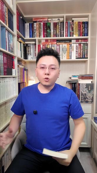 夜读|两次被裁,四年大厂生涯,这本书写尽打工人的无奈! 最近读了一本不错的纪实文学。《大厂小民》这本书记录了作者在大厂四年的真实经历——一次“创业”、三个岗位、七次考核、两次被裁员,将自己四年大厂生涯的经历,讲了出来。因为我也经历过裁员,同样在大公司上班。所以对此感同身受
#青年创作者扶持计划 #文学 #文学小说 #人间观察计划 #随时随地标记一下