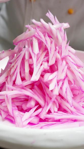 好看又好吃 清脆爽口,鲜甜适中,带有那么一丝丝的桂花香!#抖音美食创作人 #抖音美食推荐官 #白菜新吃法 #抖加小助手