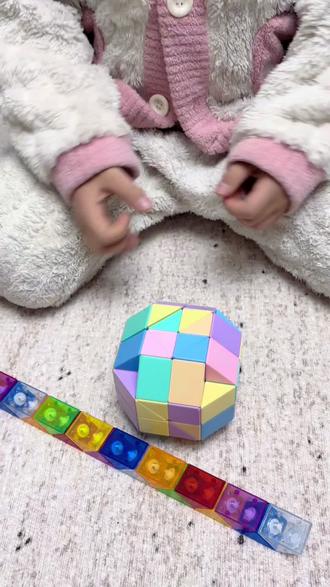 5岁小孩用72段魔尺折正方形恐龙蛋🥚
自学魔尺小孩
#魔尺72段 #72段魔尺变球 #百变魔尺 #五岁小朋友