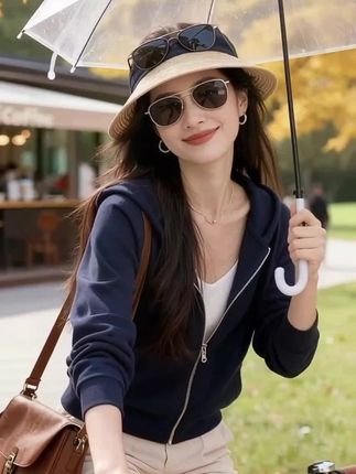 #百搭上衣#洋气减龄#宽松版型#大码女装#秋冬穿搭@抖加🔥上热门🔥dou+🔥热点宝 @抖音创作小助手 @创作灵感小助手