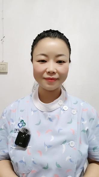 新生儿到底能不能喝水?什么情况下应该喝水?应该喝什么样的水?#育儿#母婴护理#新生儿护理