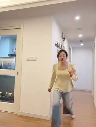 2025秋季新款大码女收腰显瘦法式气质方领上衣百褶长袖小衫80388 #大码女装#微胖穿搭#显瘦穿搭#不挑年龄不挑身材#穿搭分享