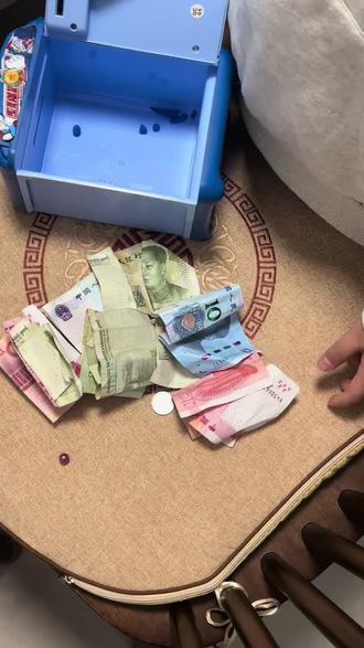 但凡是幼儿园毕业也不至于被骗 专业骗小孩压岁钱