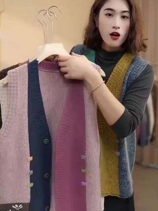针织开衫马甲#看过来 #马甲 #秋冬穿搭