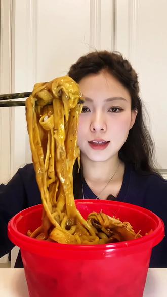 刘文祥麻辣烫|黏黏糊糊麻辣拌#美食趣胃计划 #麻辣烫 #夜宵 #吃什么 #太好吃了