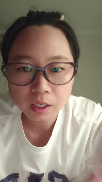 脂砚斋:“阿凤之带琏兄如弄小儿,,,”