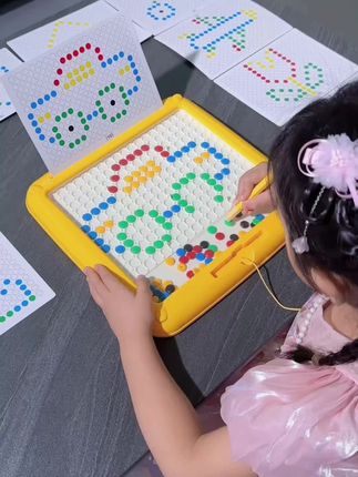 如果孩子注意力不集中,那就给她安排这款二合一的磁性运笔画板,孩子能安安静静玩好久,锻炼孩子专注力和想象力#益智玩具 #专注力培养 #儿童玩具