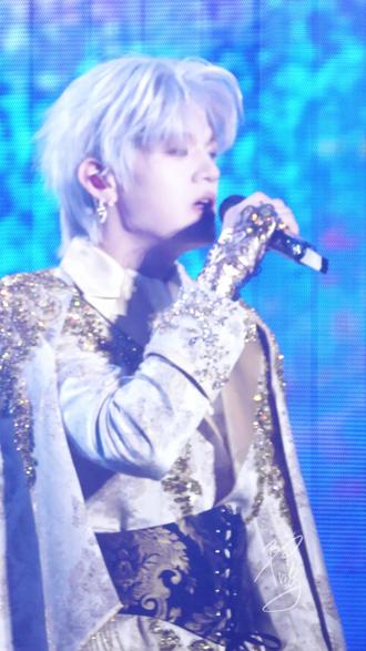 你是我梦境中最美的那一刻 石凯《悬念》4K直拍|2025.12.27重庆·星空派对3
#石凯 #人群中最闪耀的你 #最真诚的爱值得最热烈的回应#石凯云海在唱歌演唱会 #石凯星空派对3