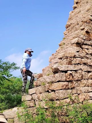 登仙山哨所,石阶几乎垂直,登高望远放飞心情 !