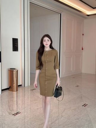 #优雅气质 #强烈推荐 #辣妹穿搭 #今日穿搭 #连衣裙分享
