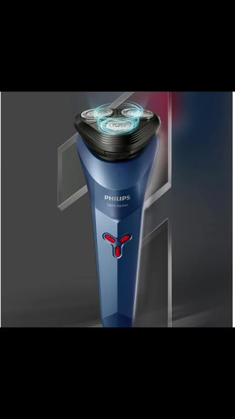 想要刮胡更干净?小旋风来帮忙!它的三维浮动刀头能灵活贴合脸部,配合高频震动,让剃须更干净。而且支持整机水洗,方便又卫生。独特的弧面刀盖设计,减少皮肤刺激,给你舒适的剃须体验。别犹豫了,赶紧点击下方链接,让它成为你的得力助手吧! #刮胡刀 #剃须刀 #剃须刀推荐 #电动剃须刀#好物推荐🔥