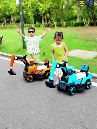 #熊孩子的日常 #孩子的快乐时光#儿童玩具车#儿童电动挖掘机#可坐人儿童电动挖掘机@DOU+小助手