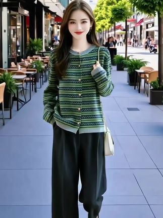 #创作灵感 #针织开衫 #春秋穿搭 #穿搭 #时尚休闲穿搭