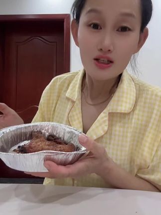 民和战斧大鸡腿,家里有空气炸锅的或是微波炉的都可以,特别特别的简单,味道真的很好,而且价格也非常的实惠,¥69.9六个大鸡腿#太香啦